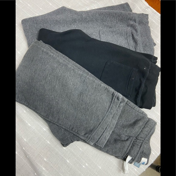 Other - 🌵Bundle of sweatpants 2 grey 1 black